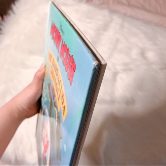 💥SALE‼️ Mickey Mouse in the Barracuda Triangle Hardcover - Picture 7 of 12